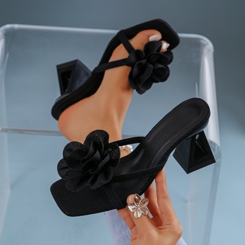 Summer Cloth - Womens 3D Flower Decor Sandals Triangular